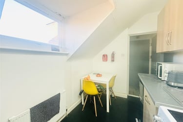 1 bed flat, Sherwin Road, Lenton, Nottingham, NG71SA - Image 4